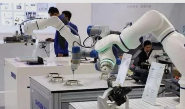 北京經信局：2025年機器人產業收入將超過300億元
