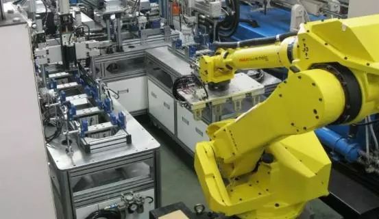 中国工业机器人2.0时代进入中高端领域 企业数